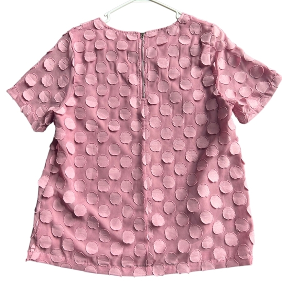 Entro Textured Dot Blouse - Picture 6 of 6